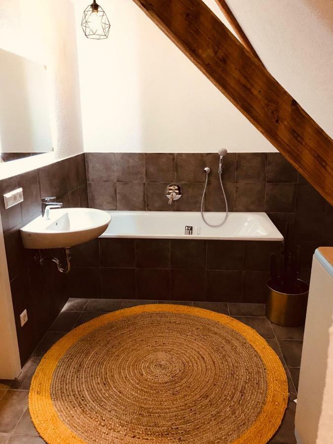 Charmantes Loft Mit Ganz Besonderem Flair Friedrichshafen Bagian luar foto