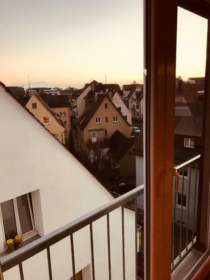 Charmantes Loft Mit Ganz Besonderem Flair Friedrichshafen Bagian luar foto